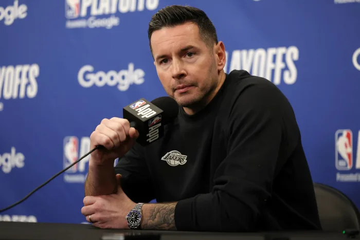 NBA直播雷迪克怒斥裁判漏判 湖人1-3落后陷绝境 NBA直播雷迪克怒斥裁判漏判 湖人1-3落后陷绝境